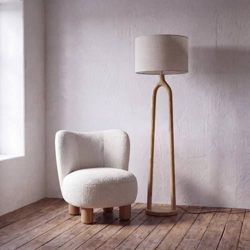 Lampadaire en bois de manguier et abat-jour beige, H168 cm